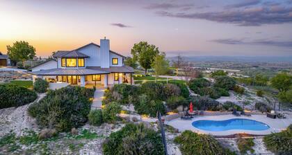 Modern Farmhouse & Guest House w/Pool & Vineyard Views!