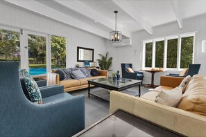 TV, ping pong, books