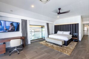 Luxury Waterfront Villas Denarau Island- 4 Bedrooms | In-room safe, individually decorated, individually furnished - Trilogy Villas Denarau (Nadi)