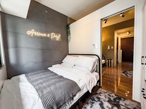 1 bedroom, WiFi, bed sheets