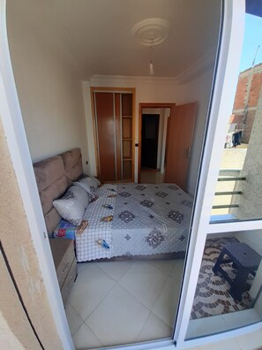 2 bedrooms, bed sheets