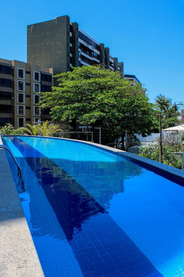 컴포트 아파트 | 수영장 | 야외 수영장