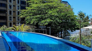 Departamento Confort | Alberca | Alberca al aire libre