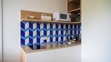 Comfort-værelse - terrasse - udsigt til gårdsplads | Opholdsområde