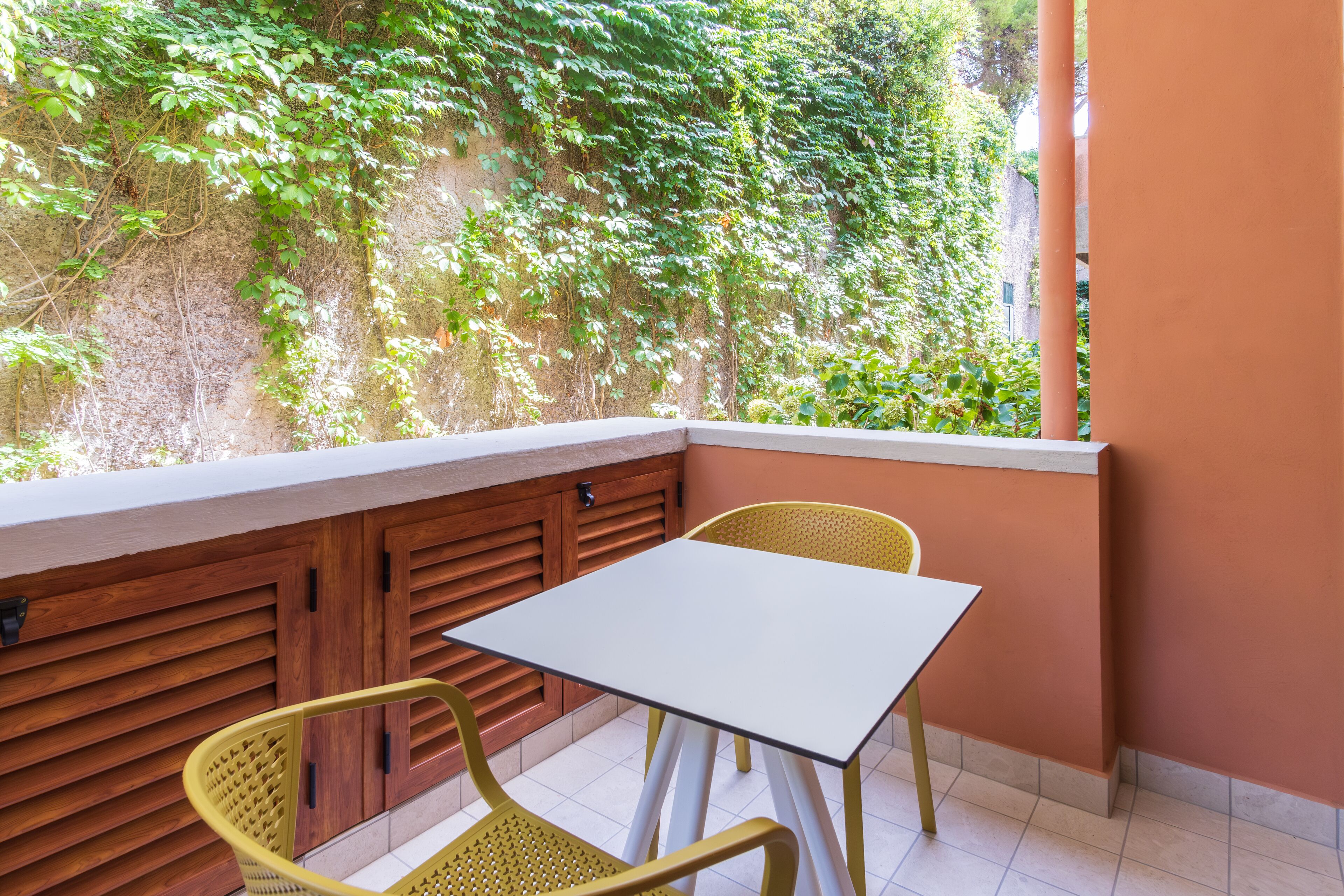 Basic-værelse - terrasse | Terrasse/gårdhave