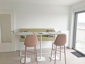 Dining - Roof top lighthouse and sea view (Berck)