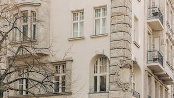 Bagian depan properti