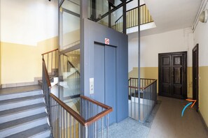 Elevator