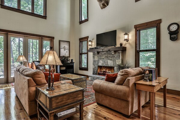 TV connectée, cheminée