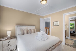 5 bedrooms, iron/ironing board, WiFi, bed sheets - Great Escape Big Canoe (Big Canoe)