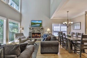 Smart TV, video games