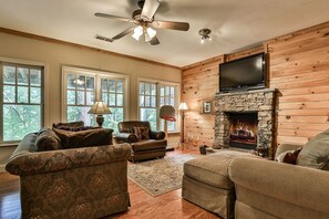 Smart TV, chimenea