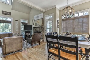 Smart TV, fireplace, ping pong - Mountain Time - Big Canoe GA (Big Canoe)