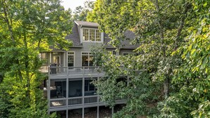 A two-story house with a balcony and a covered porch. - Mountain Time - Big Canoe GA (Big Canoe)