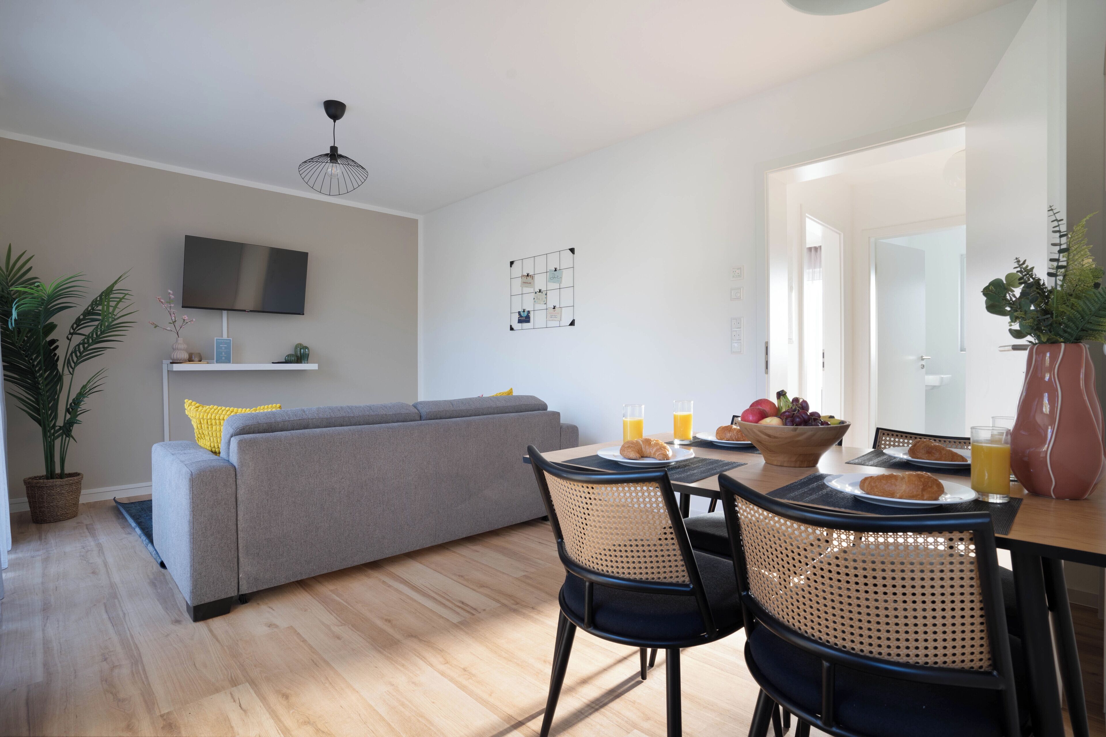 Deluxe-Apartment, 1 Schlafzimmer, Balkon | Kostenloses WLAN, Bettwäsche