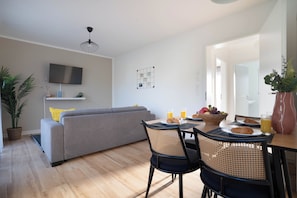 Deluxe Apartment, 1 Bedroom, Balcony
