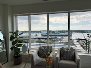 Interior - TOP-FLOOR PENTHOUSE at Hobson's Landing.  Sweeping views of Portland's Harbor. (Portland)