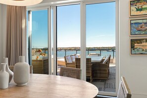 تناول الطعام