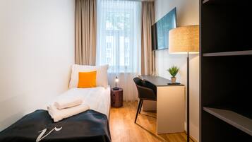 Bügeleisen/Bügelbrett, kostenloses WLAN, Bettwäsche