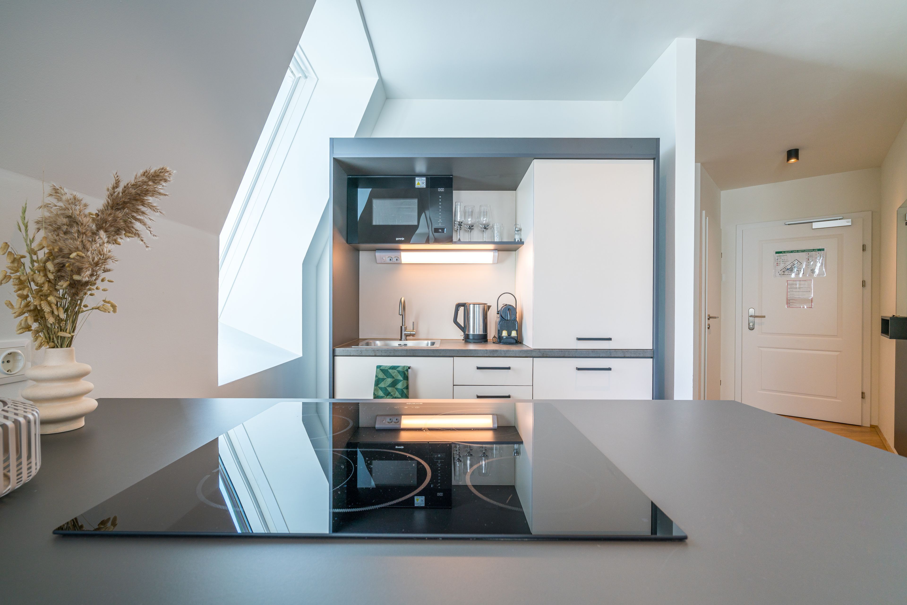 Refrigerador, microondas, parrilla de estufa y lavavajillas 