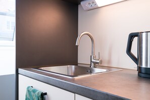 Fridge, microwave, stovetop, dishwasher - Vienna Residence, Prater - Exhibition Center #6483 (Vienna)