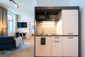 Fridge, microwave, stovetop, dishwasher - Vienna Residence, Prater - Exhibition Center #6470 (Vienna)