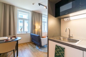Fridge, microwave, stovetop, dishwasher - Vienna Residence, Prater - Exhibition Center #6472 (Vienna)