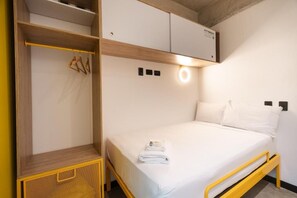 9 habitaciones y ropa de cama