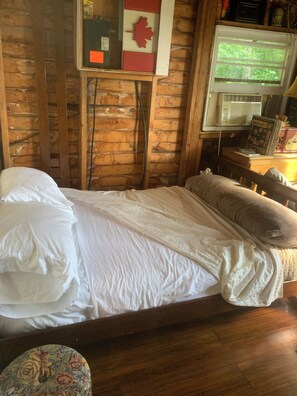 1 quarto, Wi-Fi de cortesia, roupa de cama
