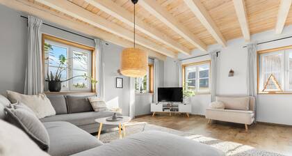 Landzauber Allgäu. Idyllische FeWo im skandinavischen Stil, Umgeben von Natur.