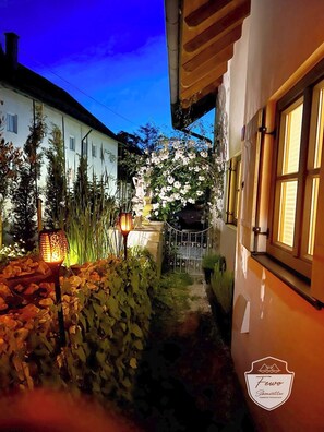 Property grounds - Expedition Fünfseenland, München & Alpen in Luxury (Weßling)