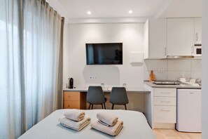 1 Schlafzimmer, Schreibtisch, Bügeleisen/Bügelbrett, WLAN