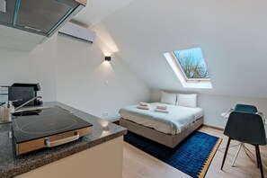 1 chambre, bureau, fer et planche à repasser, Wi-Fi