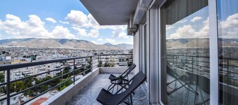 Alimos Luxury 3 Bd Apt w Stunning Views