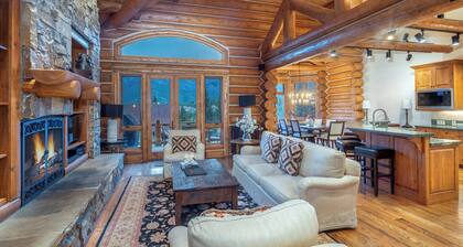 Tristant 125- Luxury Ski-In/Out Chalet with Hot Tub