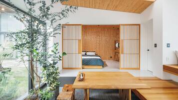 4 chambres, fer et planche à repasser, Wi-Fi, draps fournis