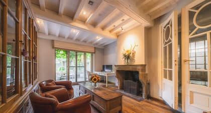 Number 11 Exclusive Guesthouse