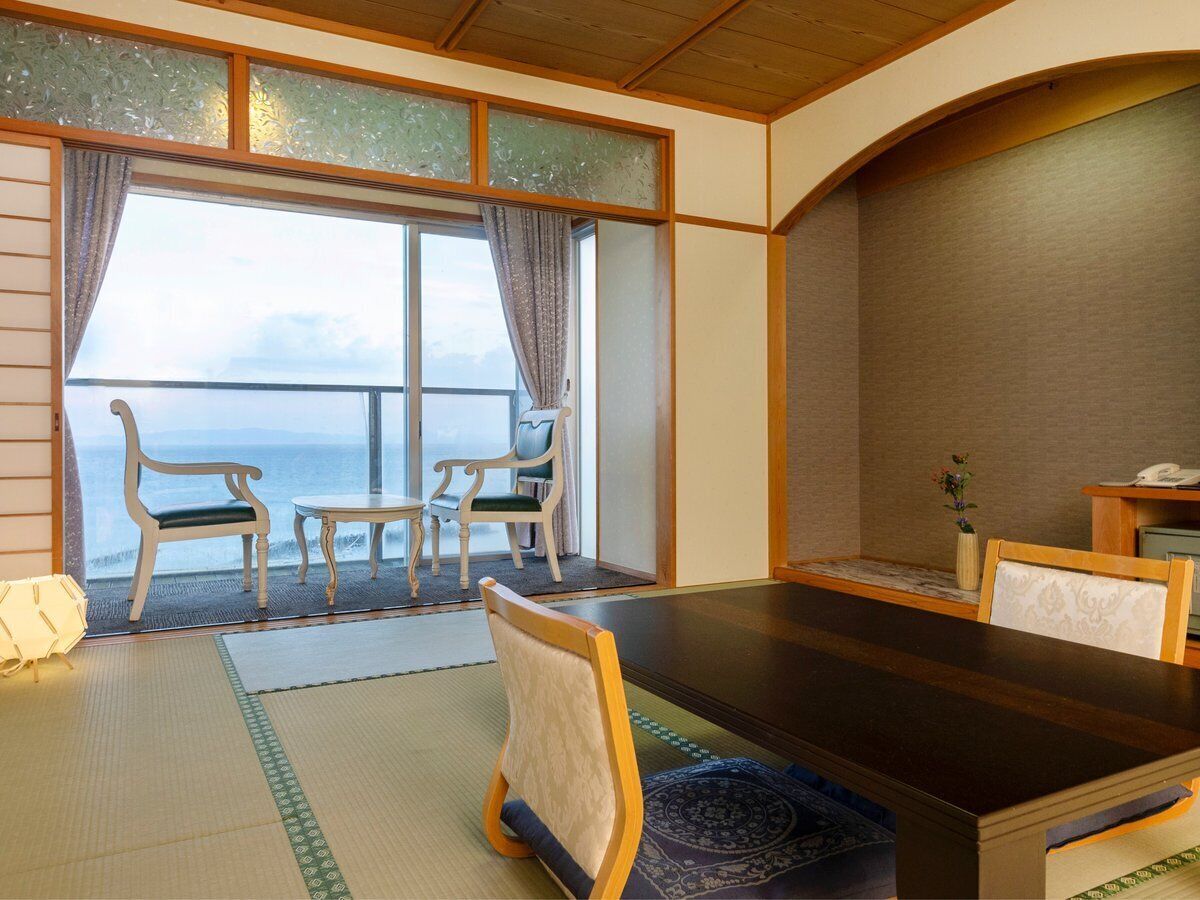 Kamar Mewah, balkon, pemandangan samudra | Tempat makan