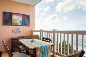 Outdoor dining - #17 Beachfront 3br, 2ba Apt @ Isabela Beach Court (Isabela)