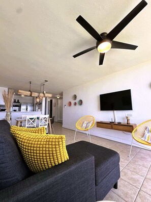 TV - #12 First floor 2br, 2ba Beachfront Apt @ Jobos (Isabela)