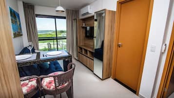 Family Apartment, Smoking, Lanai | Private kitchenette