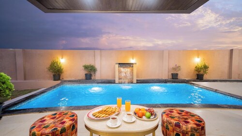 VILLA CREDENCE - 4 Bedroom Villa with Private Swimming Pool in Panchgani