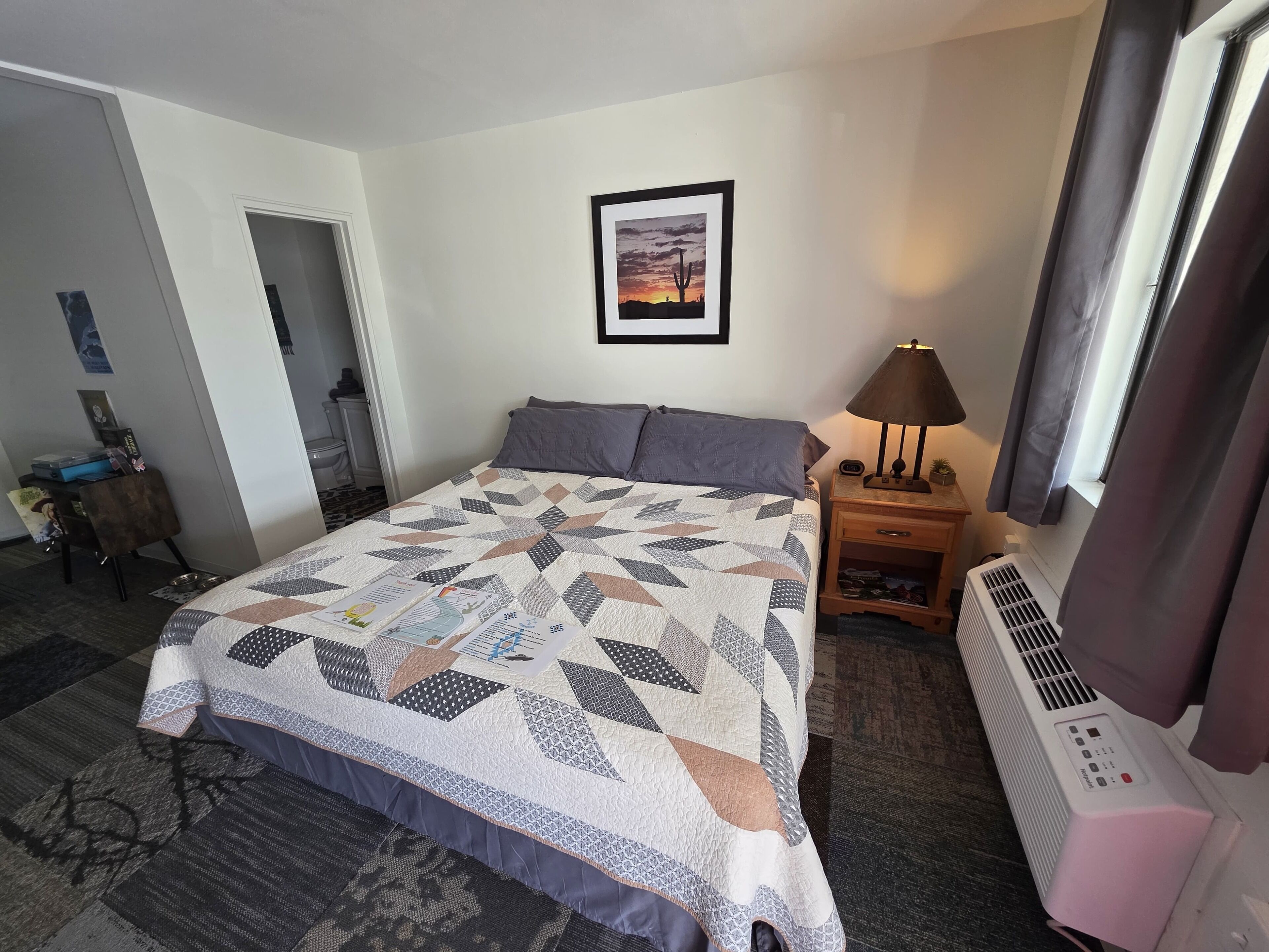 Superior Room, 1 King Bed | Blackout drapes, free WiFi, bed sheets
