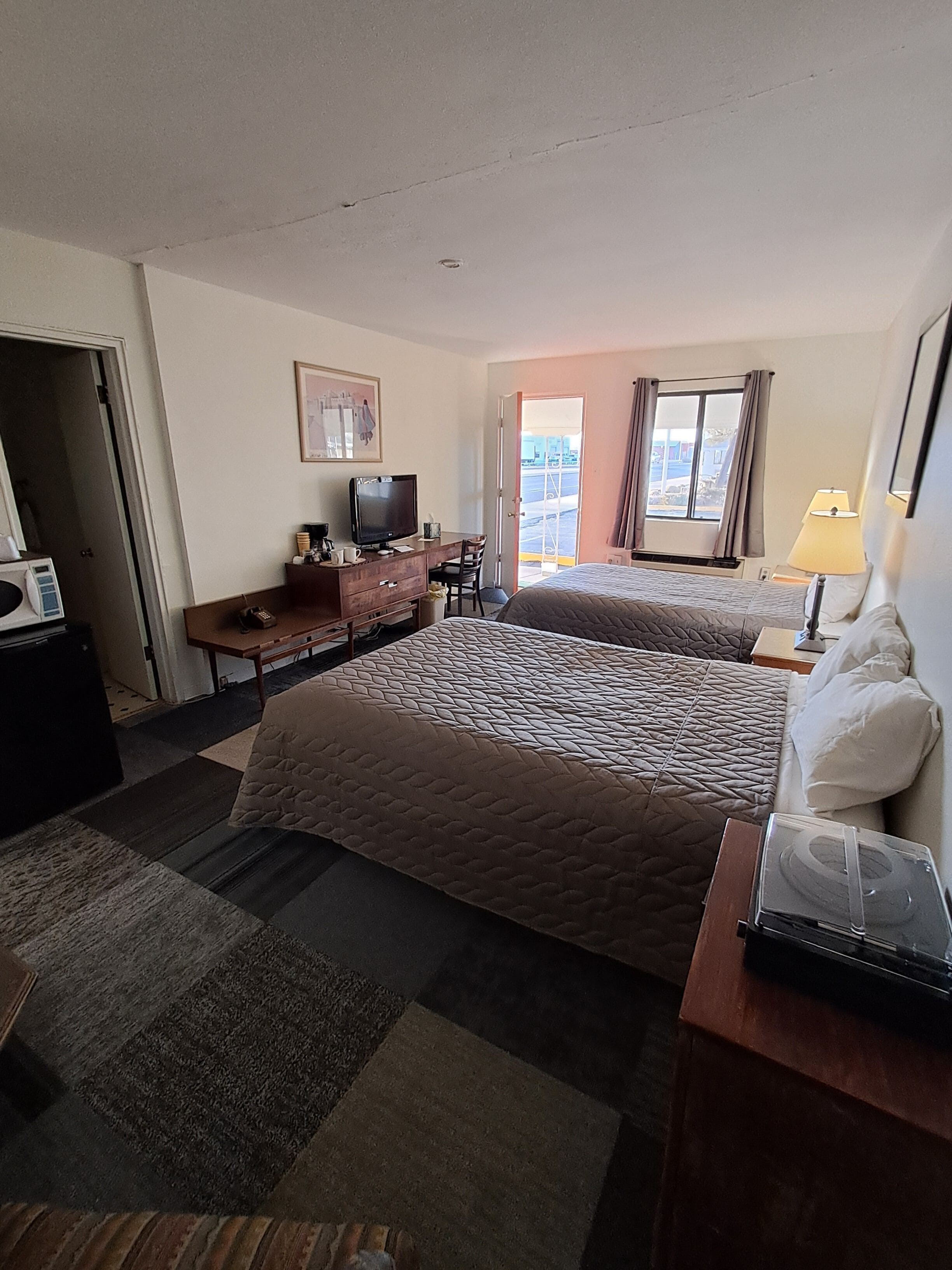 标准双人房 | 遮光窗帘、免费 WiFi、床单