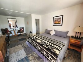 Superior Room, 1 King Bed | Blackout drapes, free WiFi, bed sheets