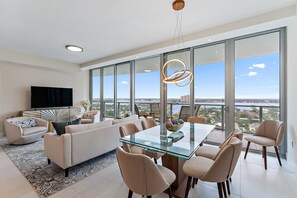 Living area - 2BR 2BA in a Luxury Beach Resort Amrit (Riviera Beach)