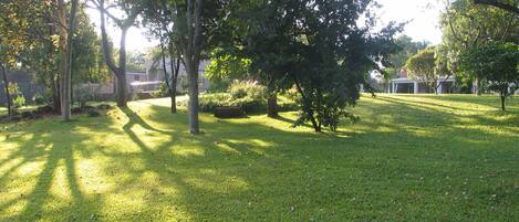 المنطقة المحيطة بالمنشأة