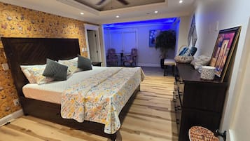1 habitación, tabla de planchar con plancha, wifi y ropa de cama