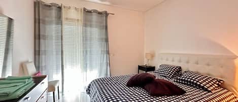 1 bedroom, iron/ironing board, free WiFi, bed sheets