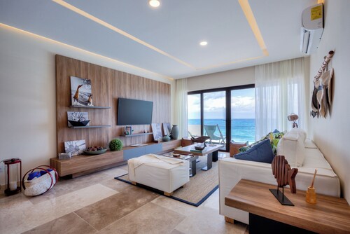 Beatiful Penthouse with Private Pool & Breathtaking Ocean Views in Isla Mujeres